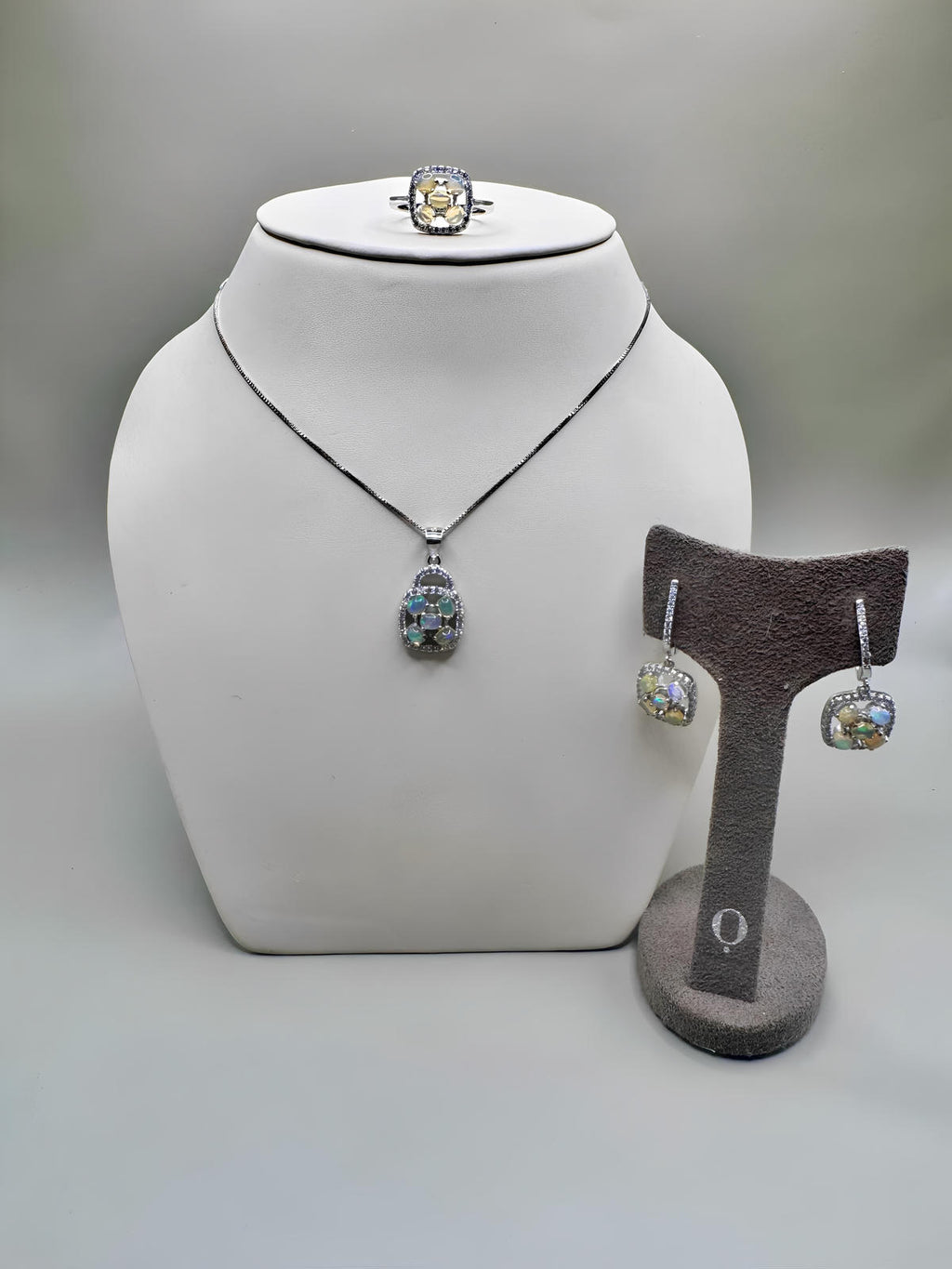 FIRE OPAL AND BLUE SAPPHIRE SET