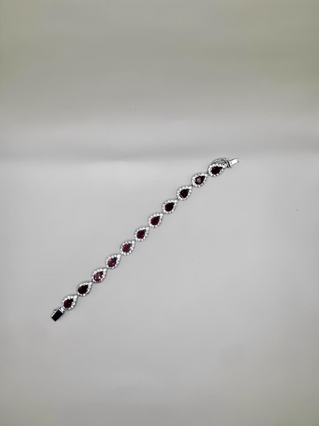 GARNET AND CLEAR QUARTZ BRACELET