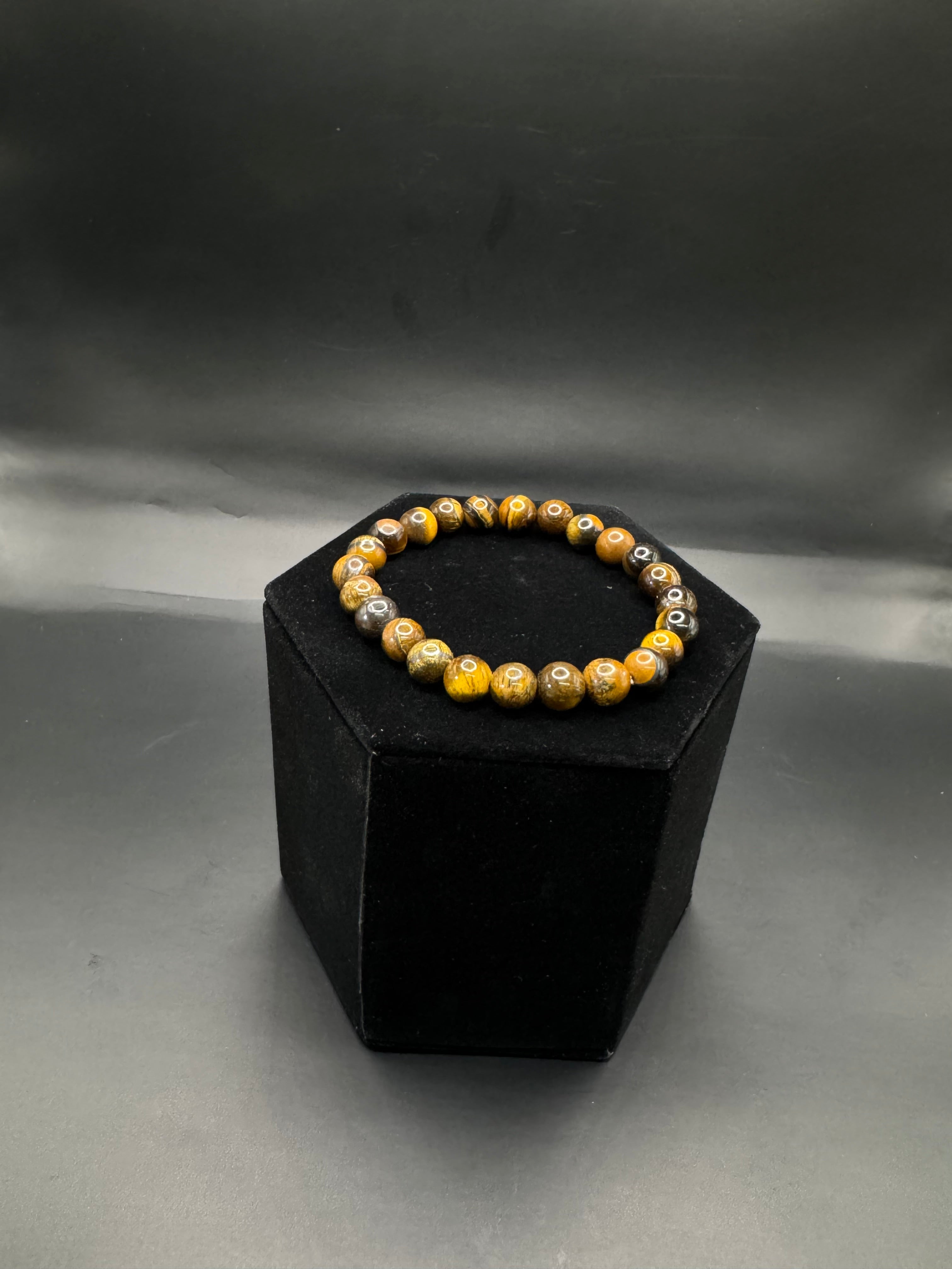 Tigers eye bracelet.
