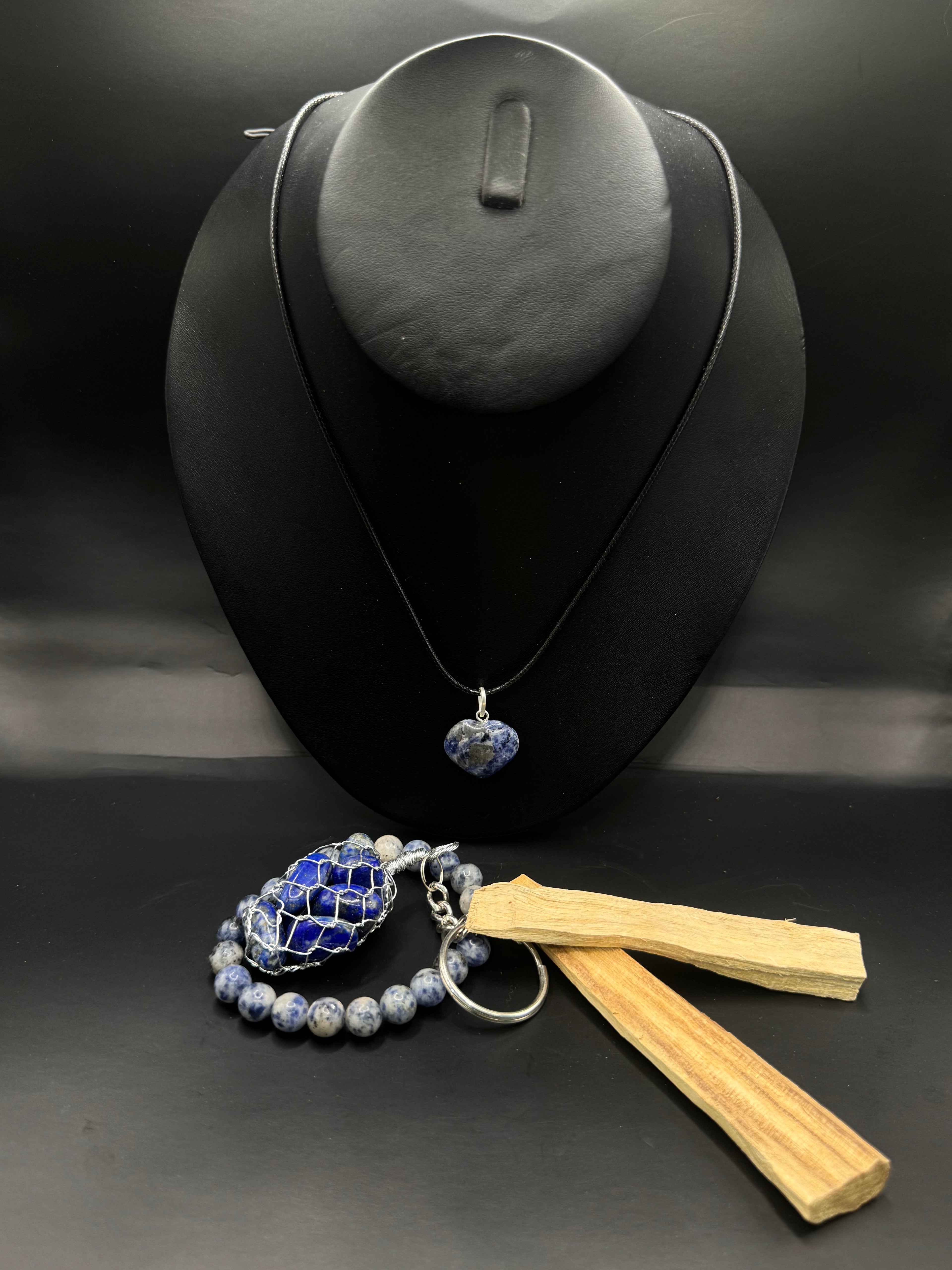 Sodolite set.
