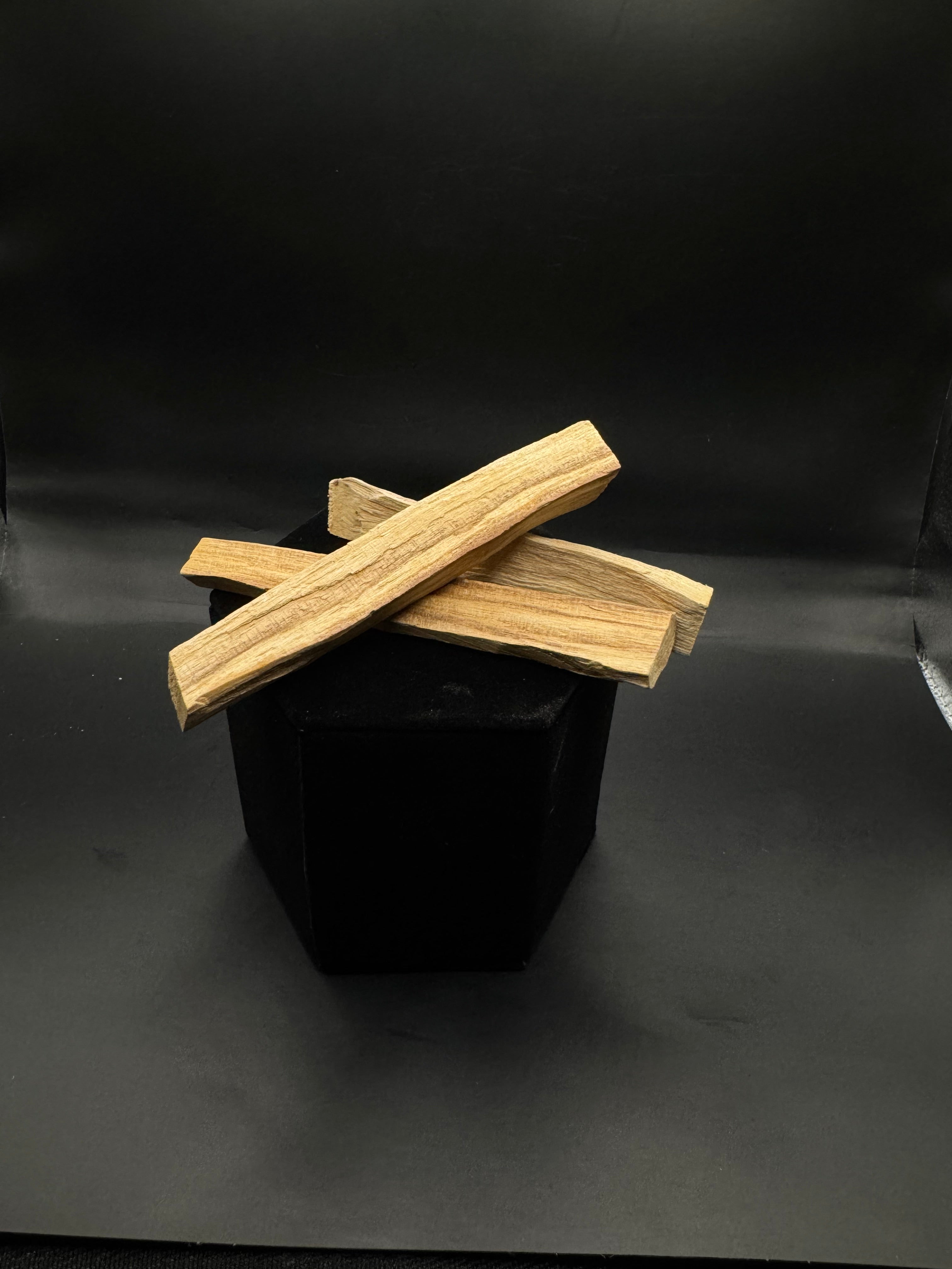 Palo Santo.